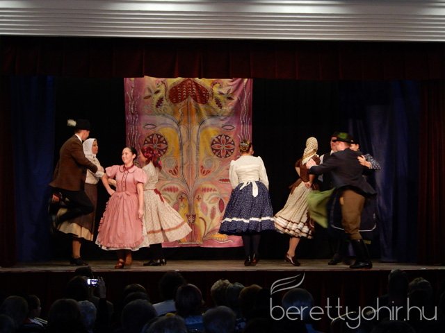 45 éves a Bihar Néptáncegyüttes 18